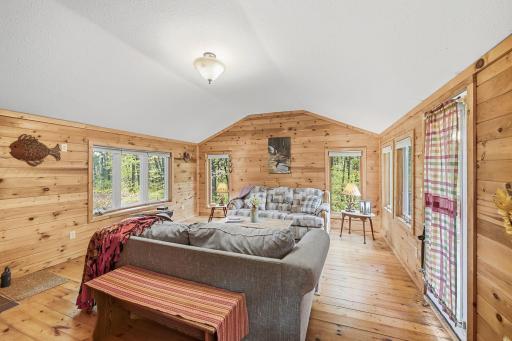 10-web-or-mls-20986 Cross Lake Rd -10.jpg