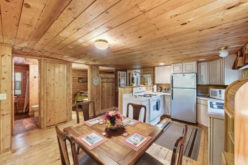 18-web-or-mls-20986 Cross Lake Rd -18.jpg