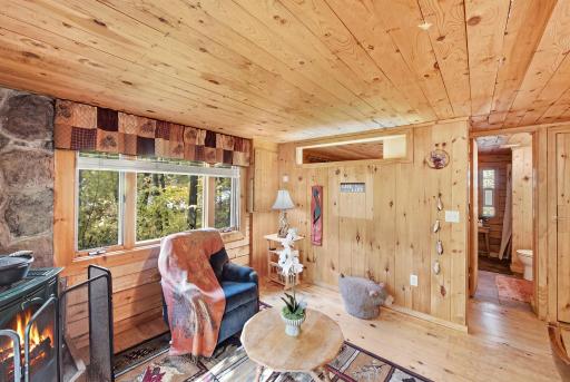15-web-or-mls-20986 Cross Lake Rd -15.jpg