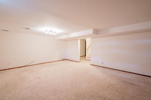 3379 Southgate Court, B, Eau Claire, WI 54701
