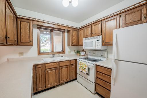 3379 Southgate Court, B, Eau Claire, WI 54701