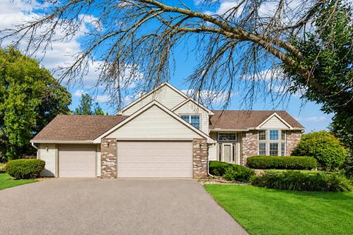 Beautiful Curb Appeal with newer driveway