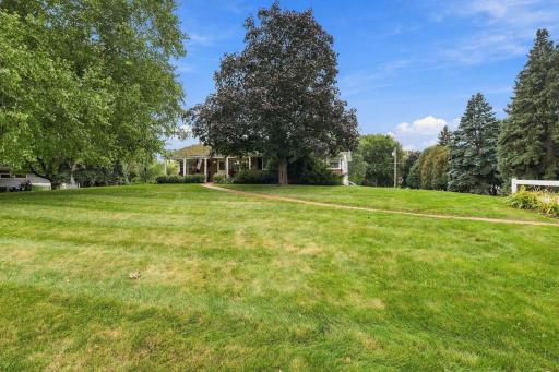 1750 Crestridge Lane, Eagan, MN 55122