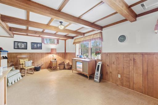 1750 Crestridge Lane, Eagan, MN 55122