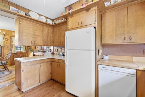 1750 Crestridge Lane, Eagan, MN 55122