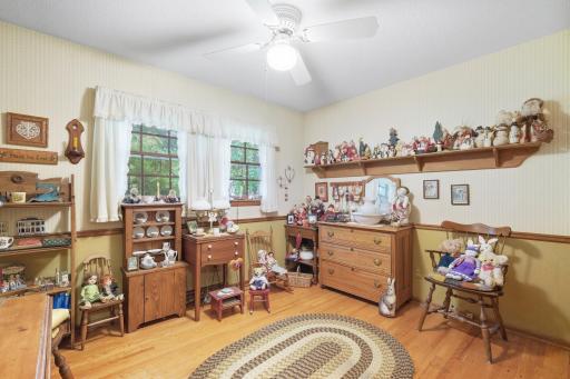 1750 Crestridge Lane, Eagan, MN 55122
