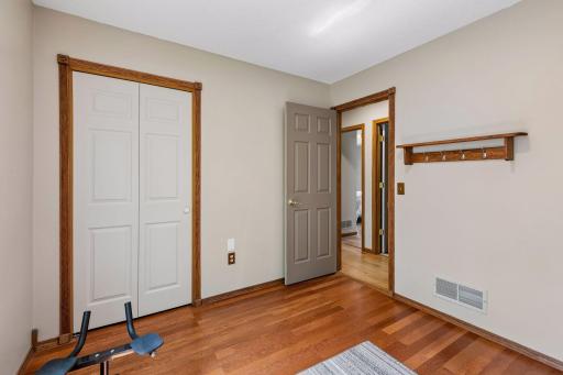 7370 158th Street W, Apple Valley, MN 55124