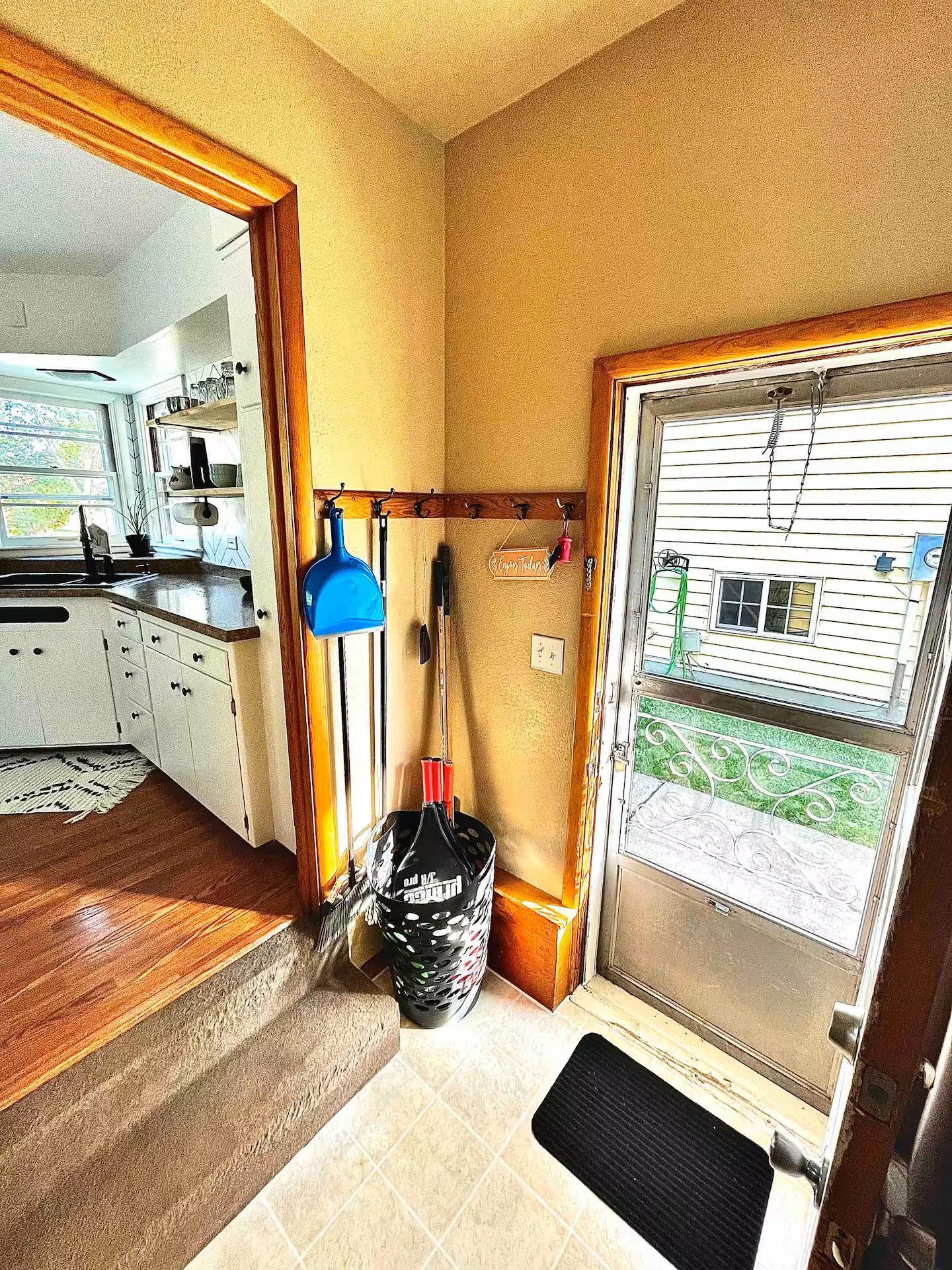 Side Entryway.jpg