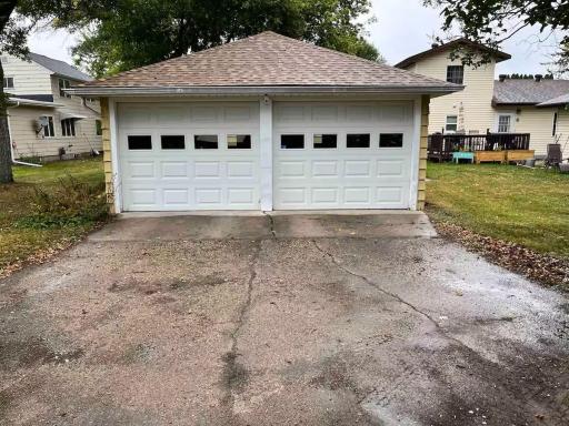 213 Tindolph Avenue N, Thief River Falls, MN 56701