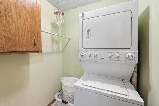 260 Westgate Drive, Winsted, MN 55395