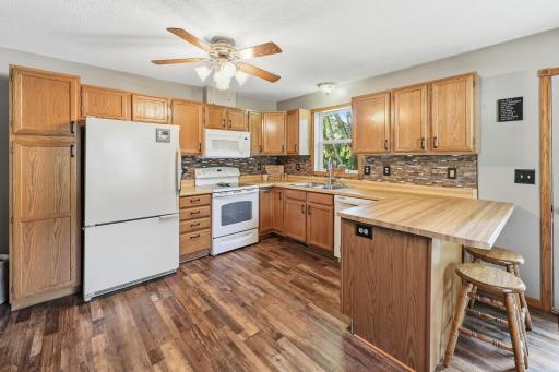 260 Westgate Drive, Winsted, MN 55395