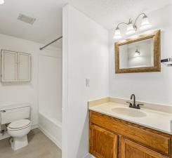 6500 Woodlake, 702, Richfield, MN 55423