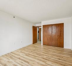 6500 Woodlake, 702, Richfield, MN 55423