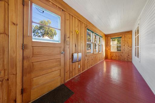 13 12th Street NW, Faribault, MN 55021