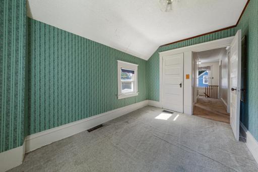 13 12th Street NW, Faribault, MN 55021