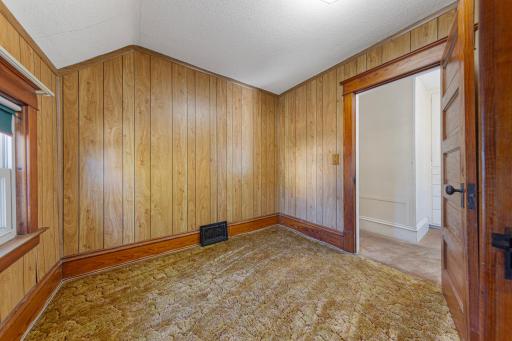 13 12th Street NW, Faribault, MN 55021