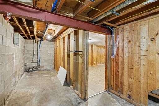 2147 Burns Avenue, Saint Paul, MN 55119