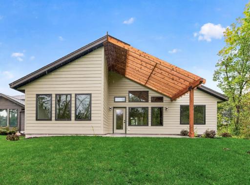 14633 Virginia Avenue S, Savage, MN 55378