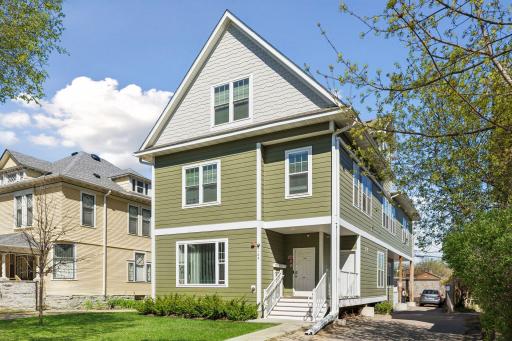 Impressive multi-level 2020-build triplex