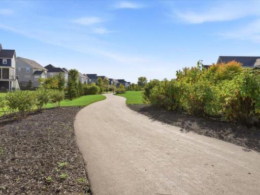 16285 Dryden Road, Lakeville, MN 55044