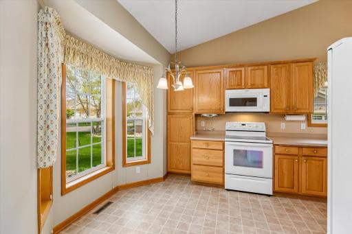 505 Holly Lane N, Saint Paul, MN 55128