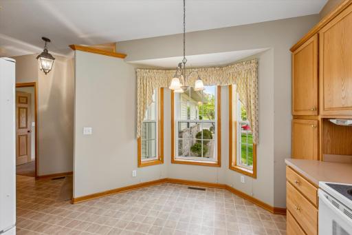 505 Holly Lane N, Saint Paul, MN 55128