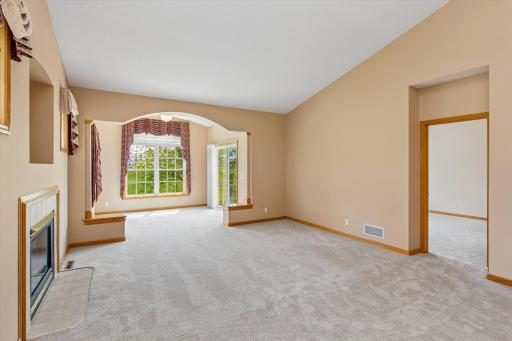 505 Holly Lane N, Saint Paul, MN 55128