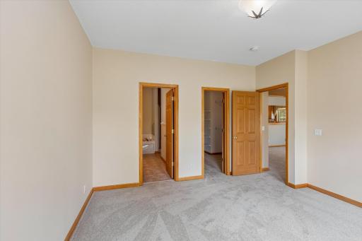 505 Holly Lane N, Saint Paul, MN 55128