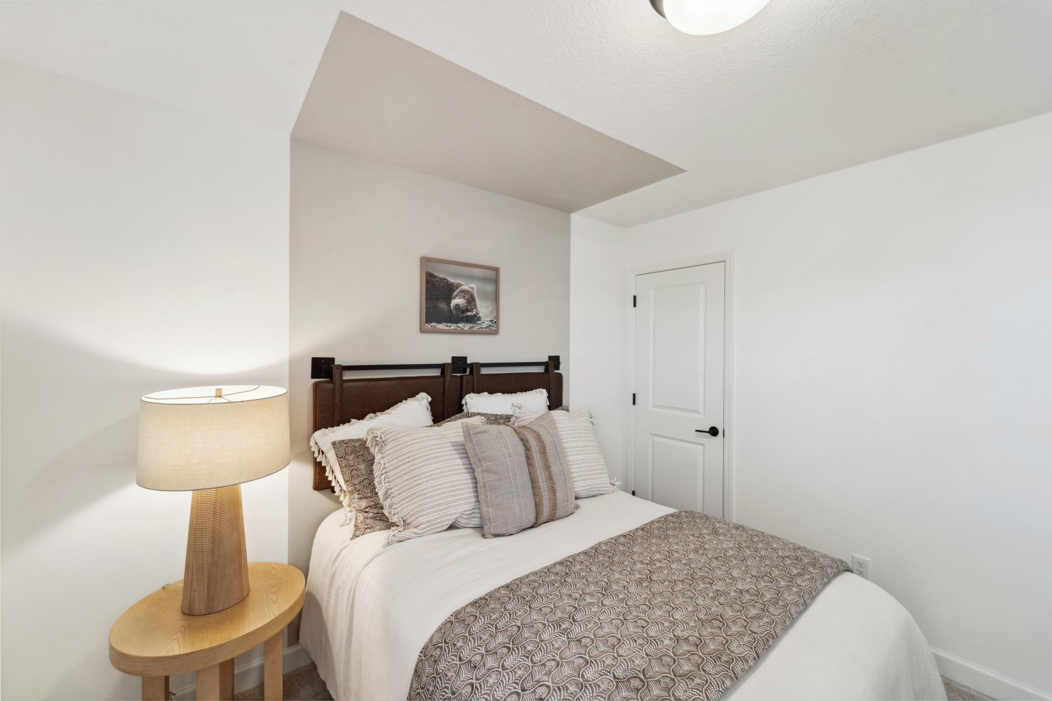 [L189-Z042]Bedroom.6.jpg