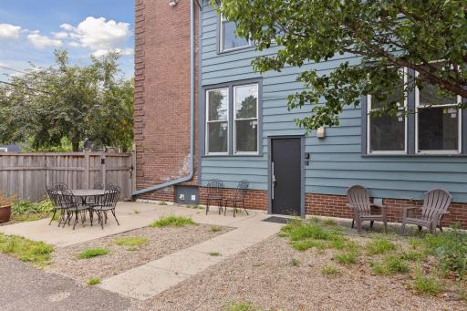 2125 Harriet Avenue, Minneapolis, MN 55405