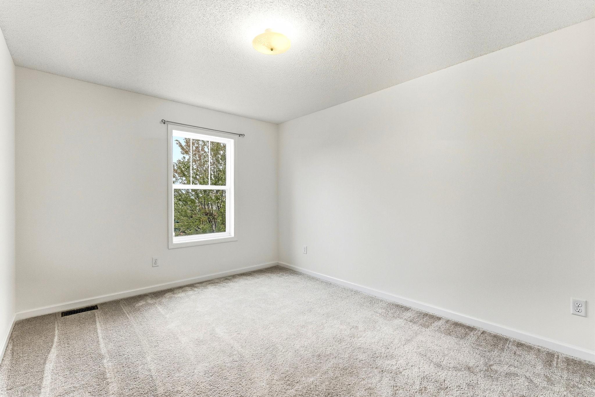 28-web-or-mls-9673-Toledo-Ln-N-28.jpg
