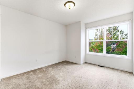 25-web-or-mls-9673-Toledo-Ln-N-25.jpg