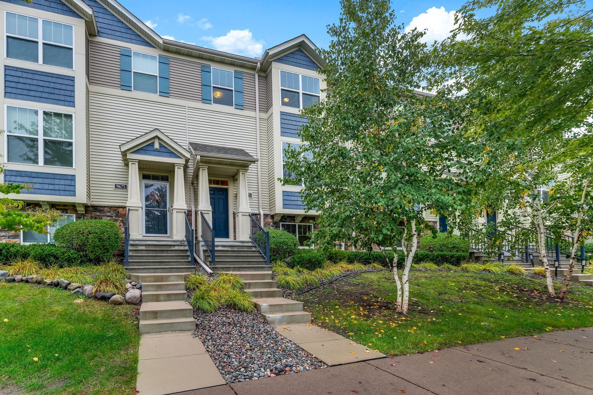 2-web-or-mls-9673-Toledo-Ln-N-02.jpg