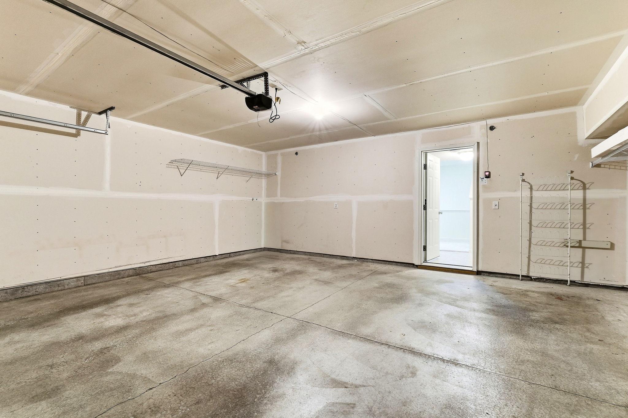 36-web-or-mls-9673-Toledo-Ln-N-36.jpg