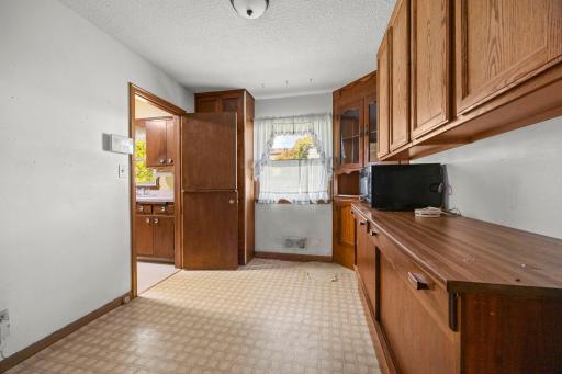1097 Dale Street N, Saint Paul, MN 55117