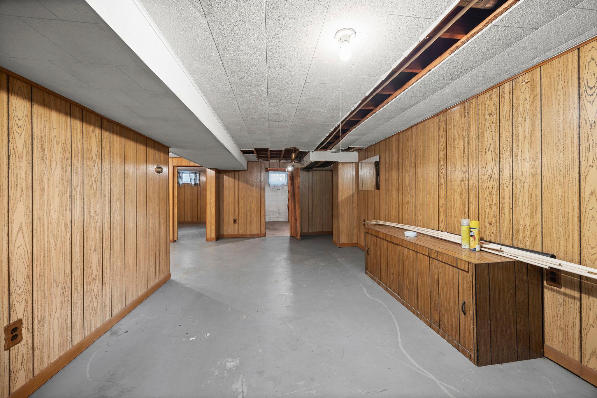 44-web-or-mls-1097 Dale St N-99.jpg