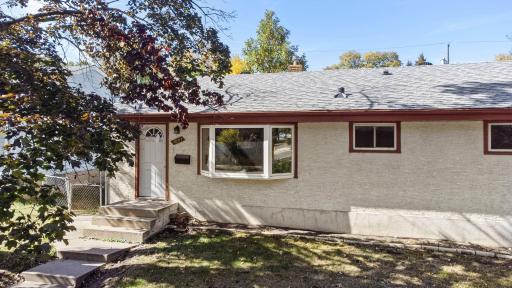 1097 Dale Street N, Saint Paul, MN 55117