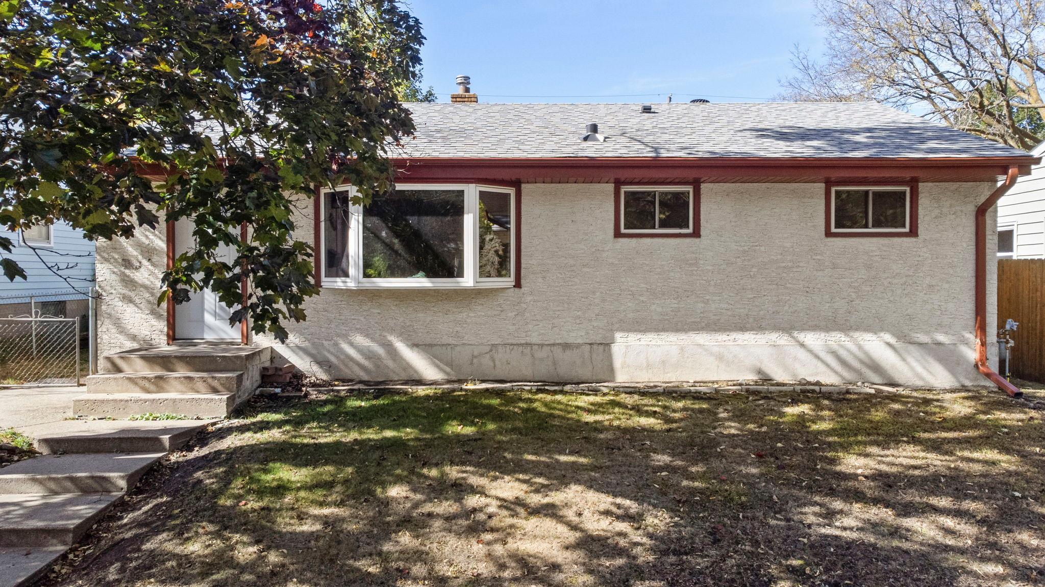 8-web-or-mls-1097 Dale St N-288.jpg