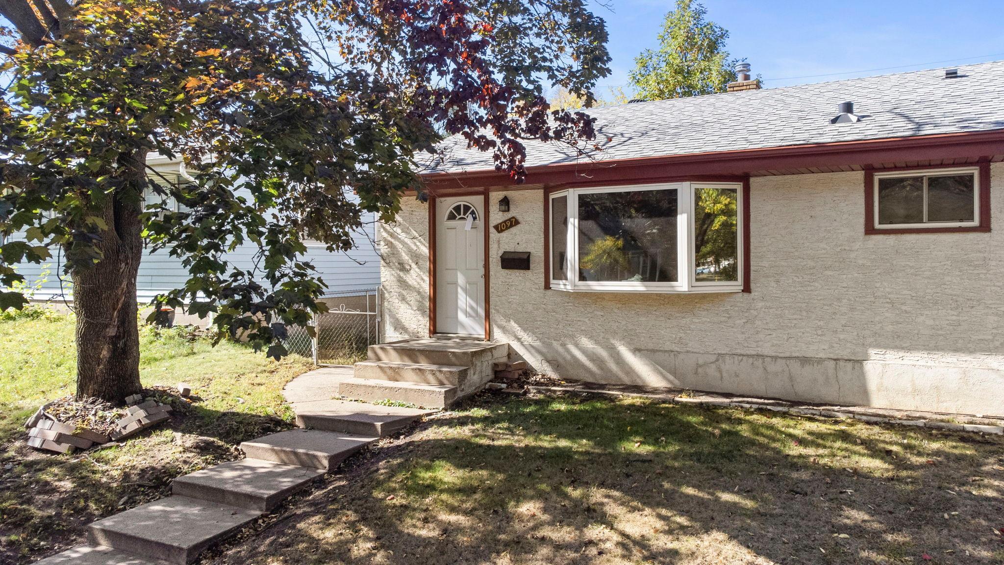 7-web-or-mls-1097 Dale St N-291.jpg