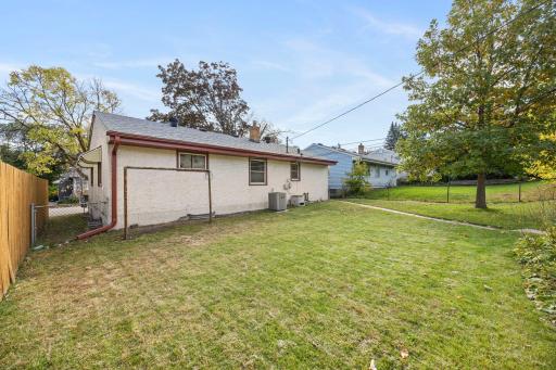 1097 Dale Street N, Saint Paul, MN 55117