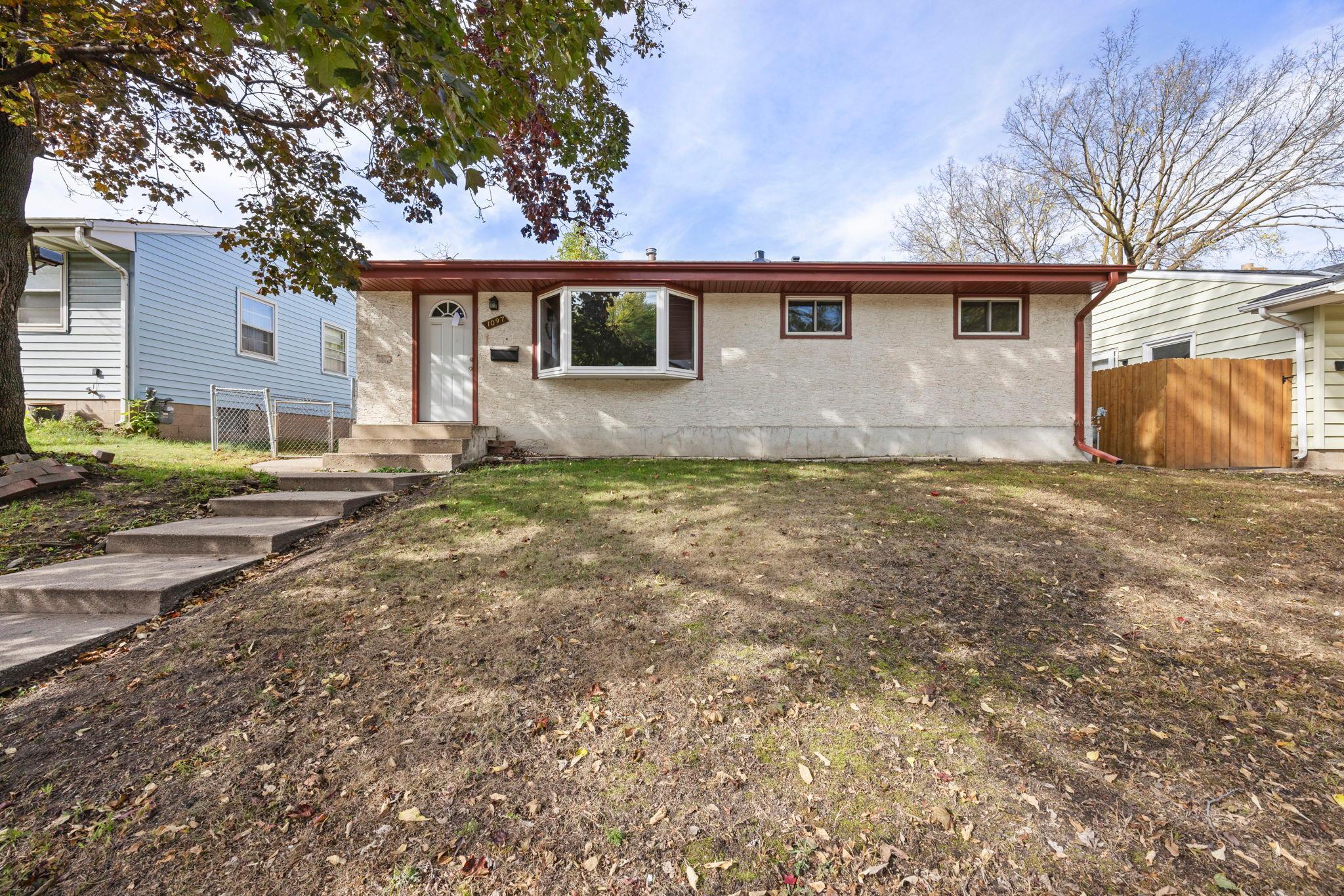 15-web-or-mls-1097 Dale St N-23.jpg