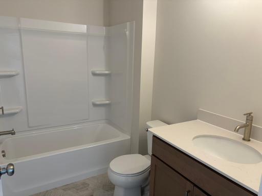 Also, on the top floor we have a shower/tub combo which is set up great for secondary use and for when the fur babies need a bath!