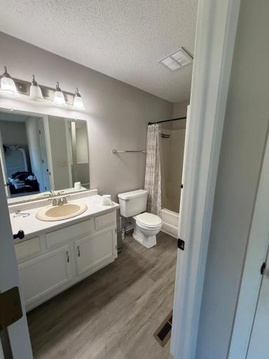 2933 69th Lane N, Brooklyn Center, MN 55430