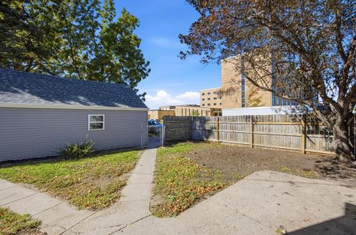 631 11th Street N, Moorhead, MN 56560