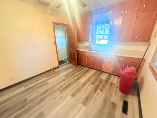 1679 Nevada Avenue E, Saint Paul, MN 55106
