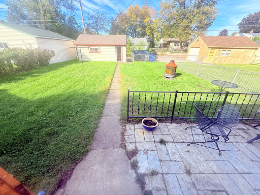 1679 Nevada Avenue E, Saint Paul, MN 55106