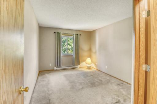 770 49th Street S, Fargo, ND 58103