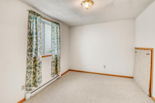 770 49th Street S, Fargo, ND 58103