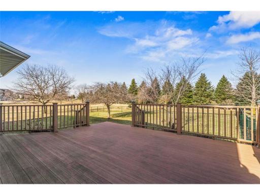 2631 Hawk Hill Lane SW, Rochester, MN 55902