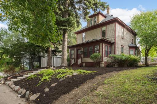2445 Lyndale Avenue S, Minneapolis, MN 55405